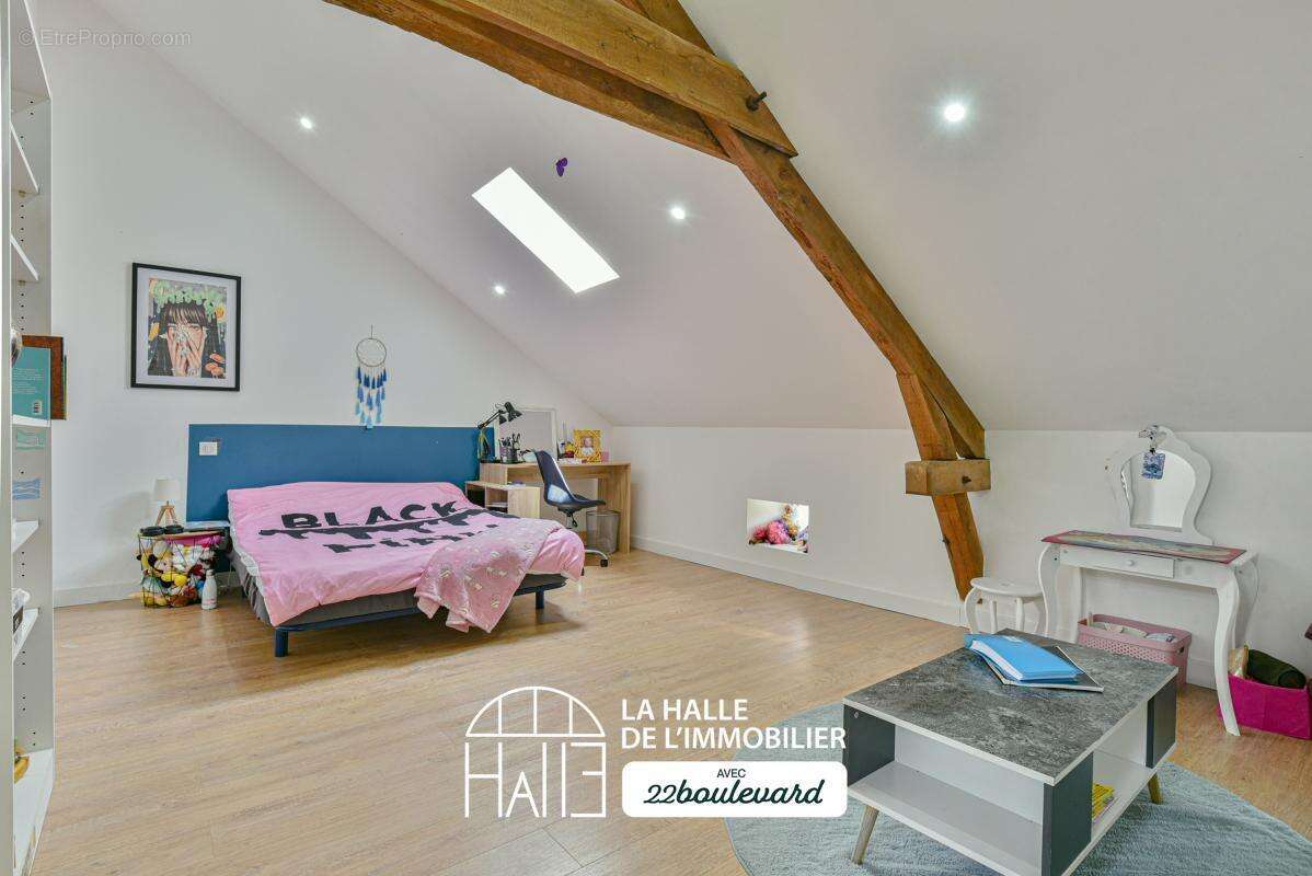 Maison 7 pièces 202 m² à vendre à Peyrilhac (87510) - photo 14