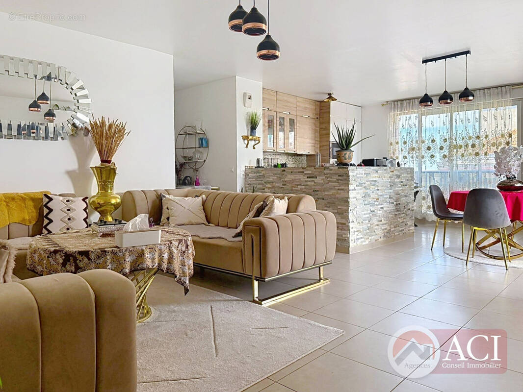 Appartement à EPINAY-SUR-SEINE