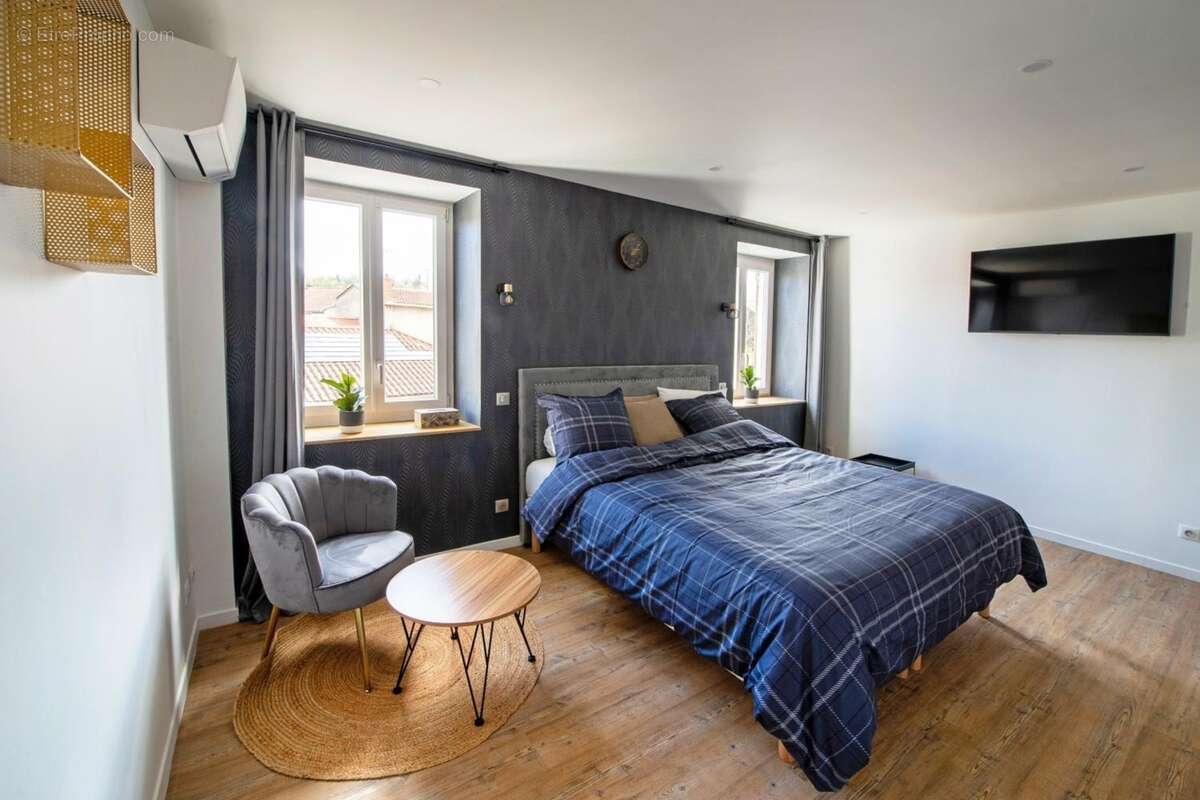Maison de ville à vendre, 68m², 3 pièces, FRANCHEVILLE LE BAS (69340) - photo 2