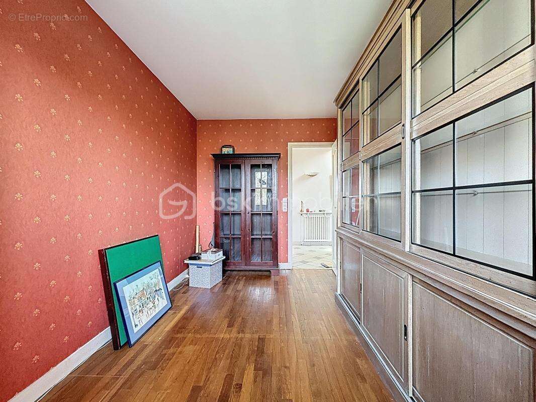 Maison familiale 11 pièces – Terrasse & jardin Ouest – 7 chambres + bureau – Garage - photo 12