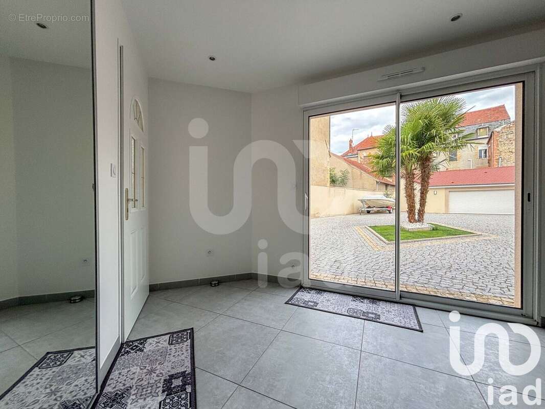 Maison 139 m² à Montlucon  - photo 7