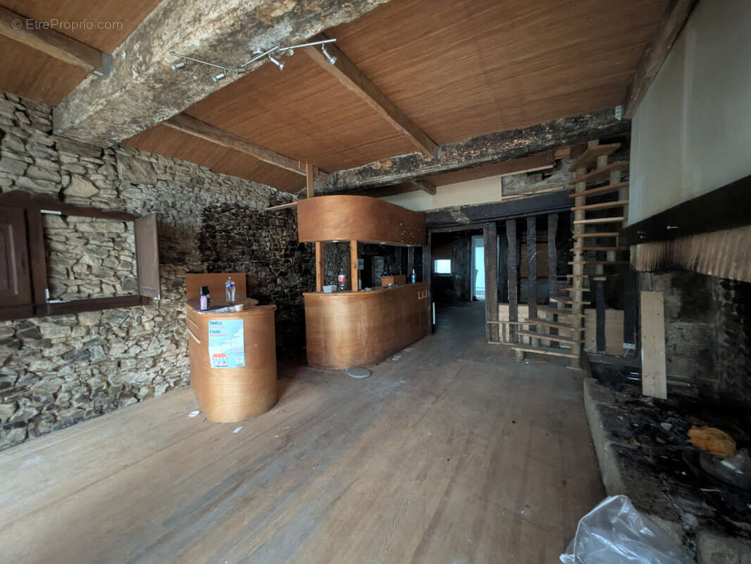 Appartement à FOUGERES