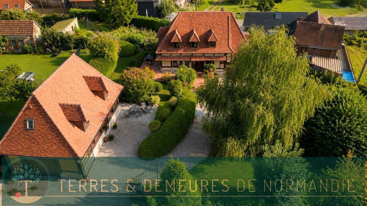 Maison à BURES-EN-BRAY