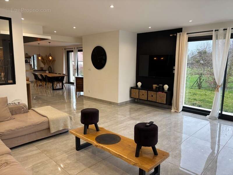 Maison à PONTAILLER-SUR-SAONE