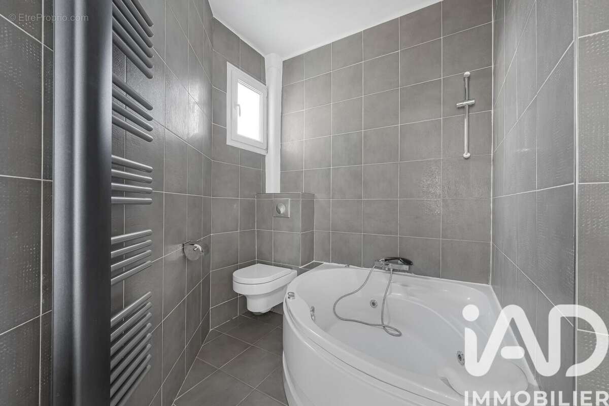 Photo 9 - Appartement à LE PECQ