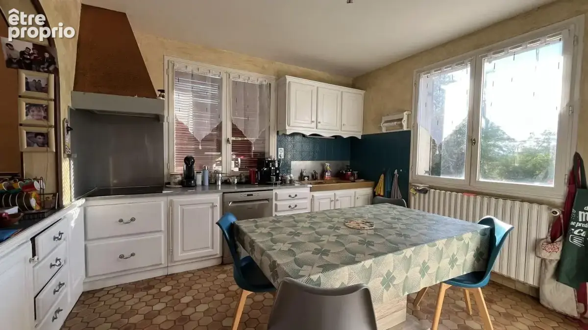 Maison de 195 m² à vendre avec entrepôt de 230 m² - photo 7