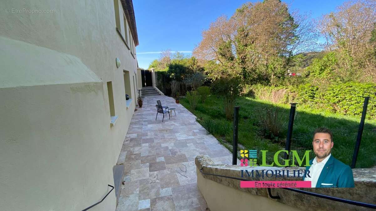 Appartement à REMOULINS