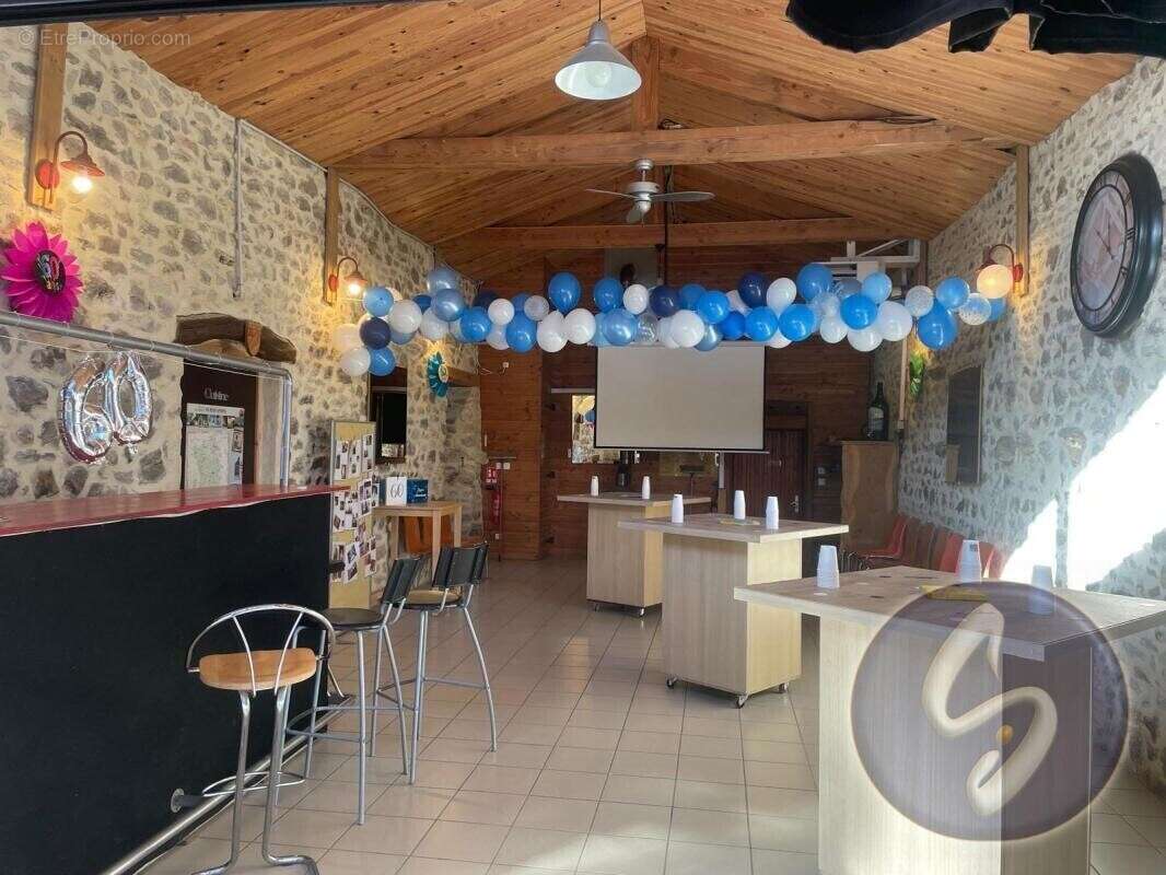 Maison à EXIREUIL