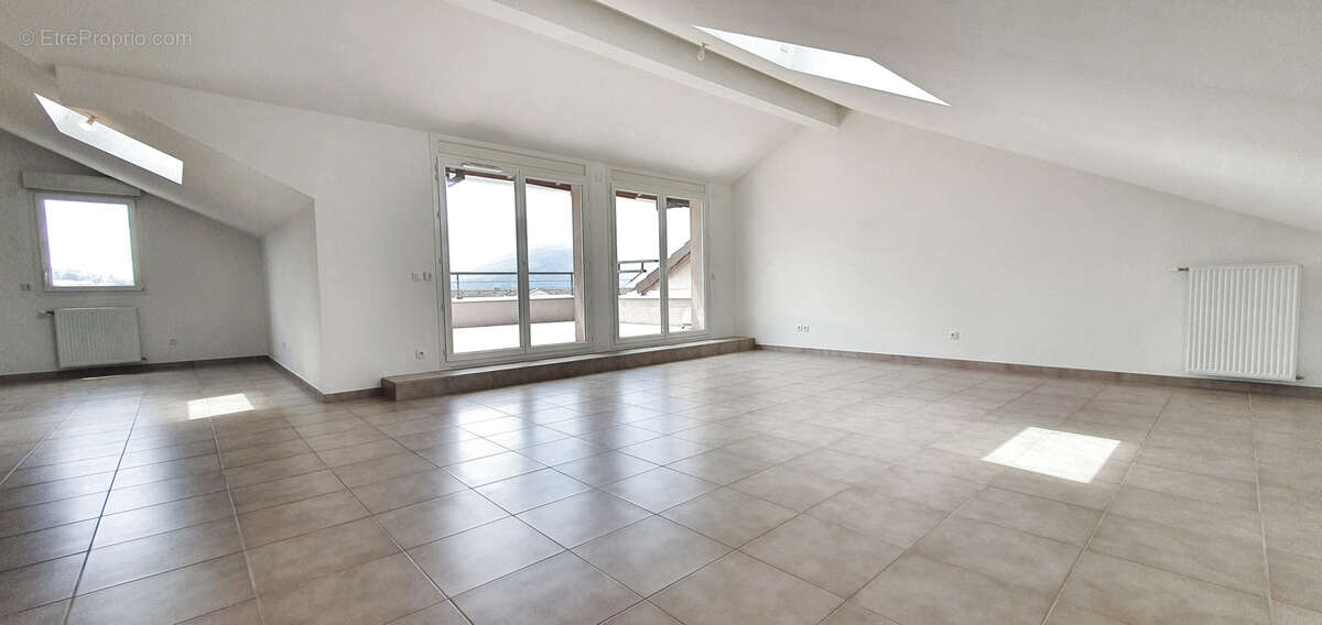 Appartement à VILLE-LA-GRAND