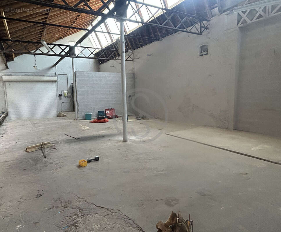 LOCAL 125 m2 - photo 2