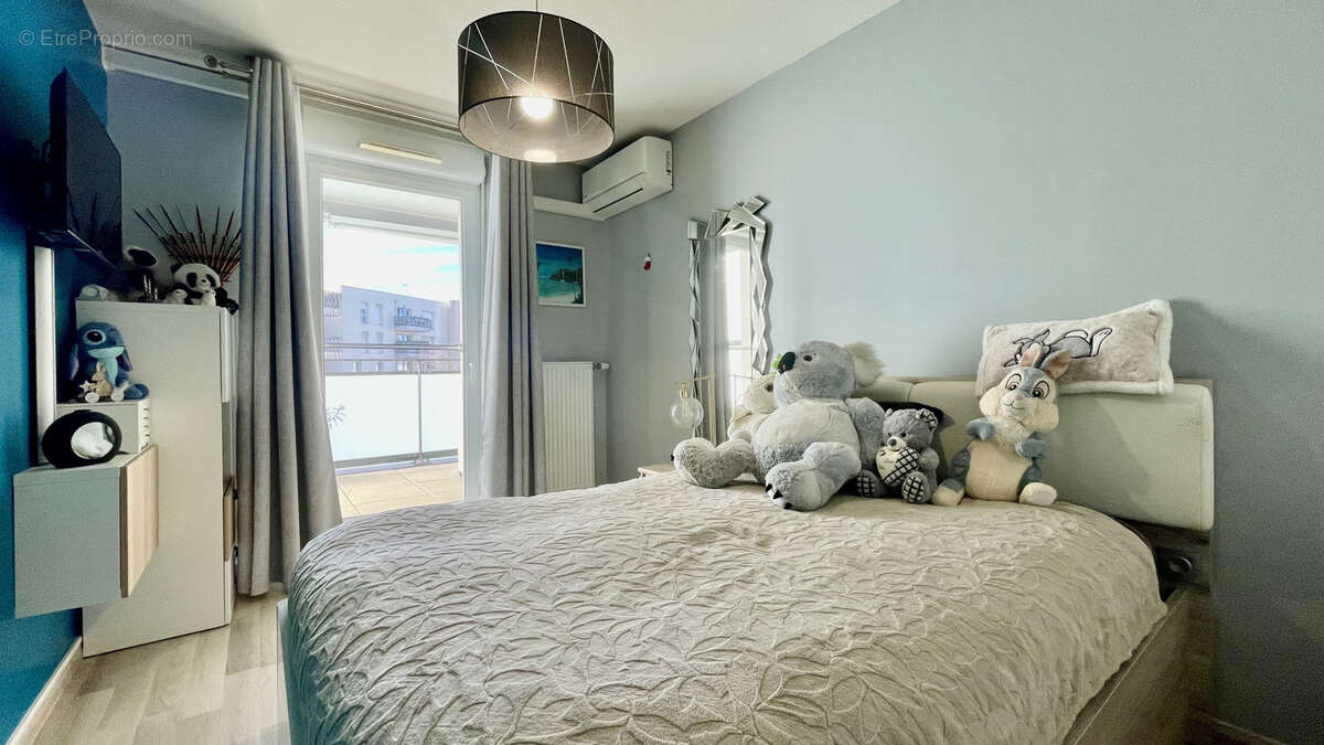 Appartement à BRON