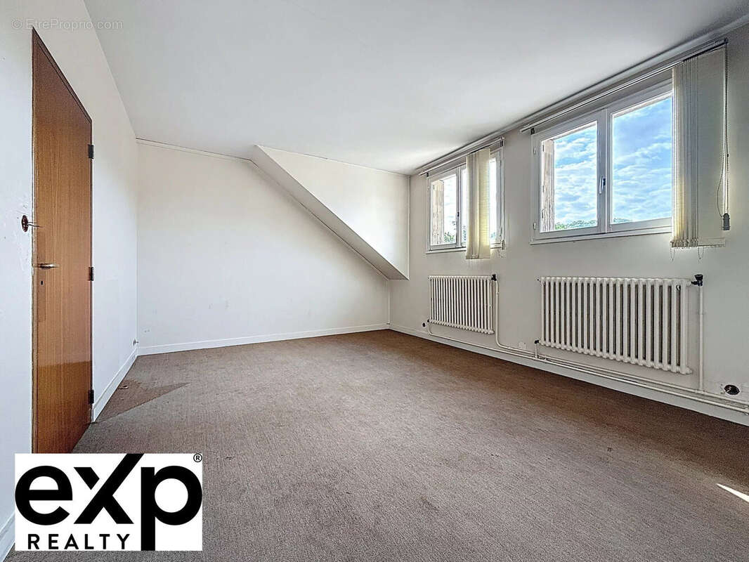 Appartement à MEZIERES-SUR-SEINE