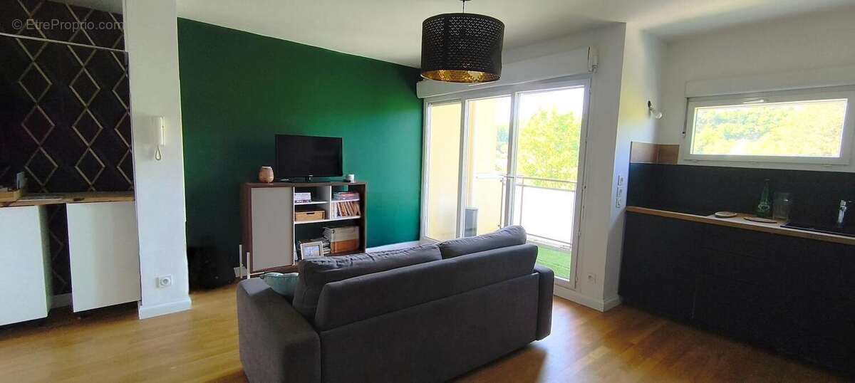 Photo 3 - Appartement à NEUVILLE-SUR-SAONE