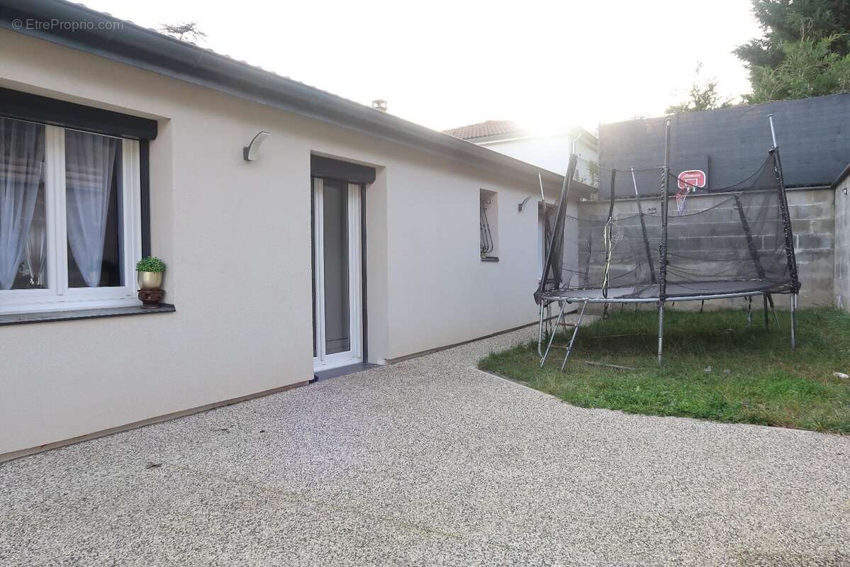 Maison à LA RICAMARIE