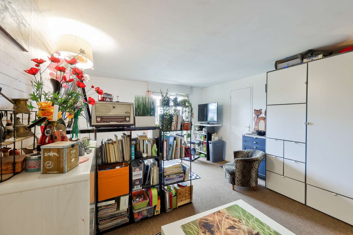 Appartement à FONTENAY-LE-FLEURY