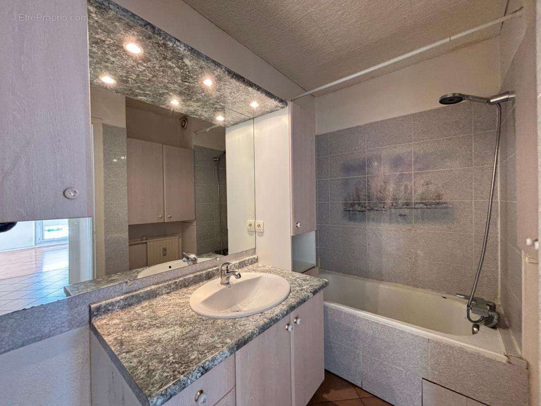 Appartement à ECHIROLLES