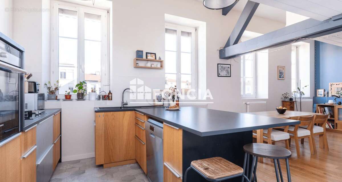 Appartement à LYON-4E