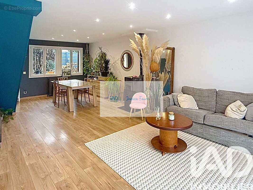 Photo 2 - Maison à BORNEL