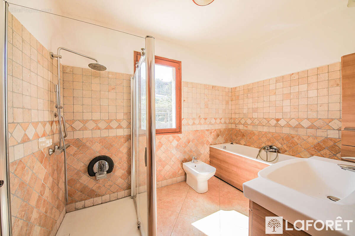 Maison à SARI-SOLENZARA