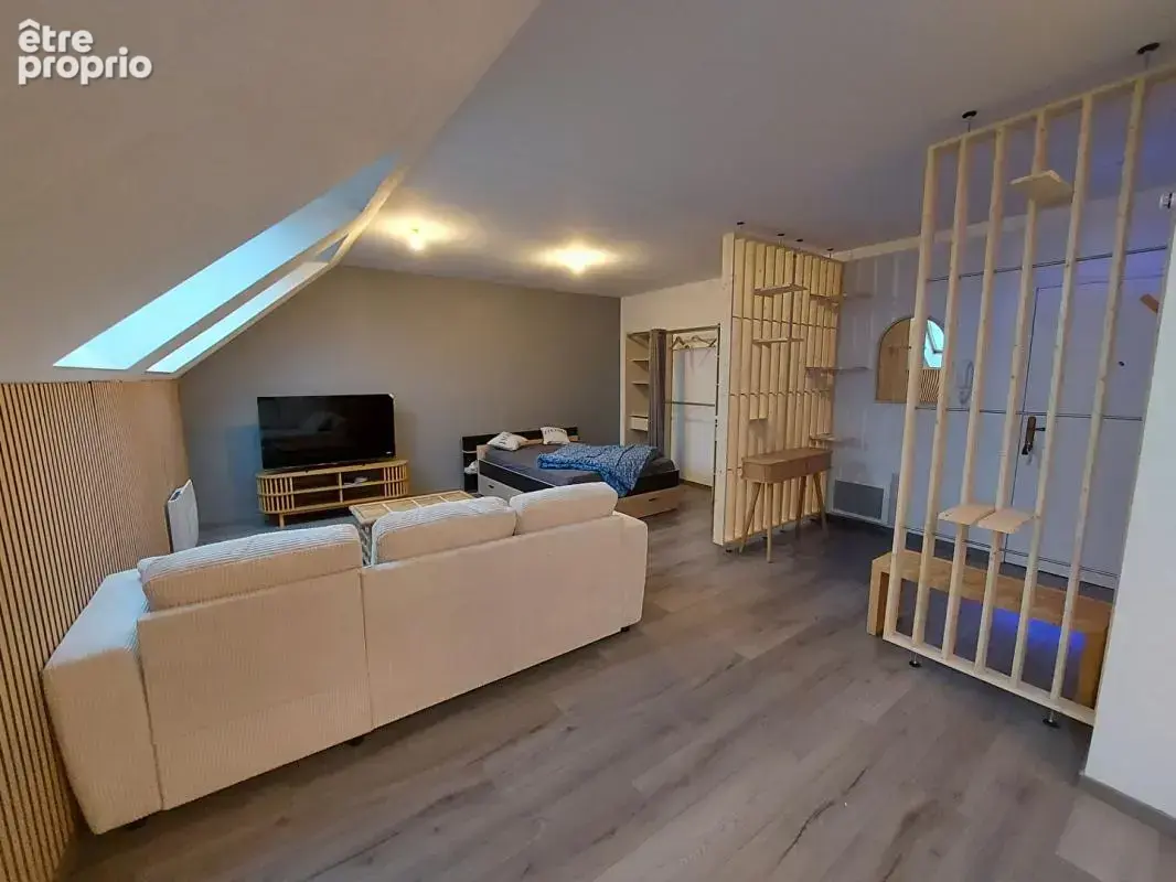 À saisir : Appartement type loft vendu meublé avec place de parking couverte et sécurisé - photo 10