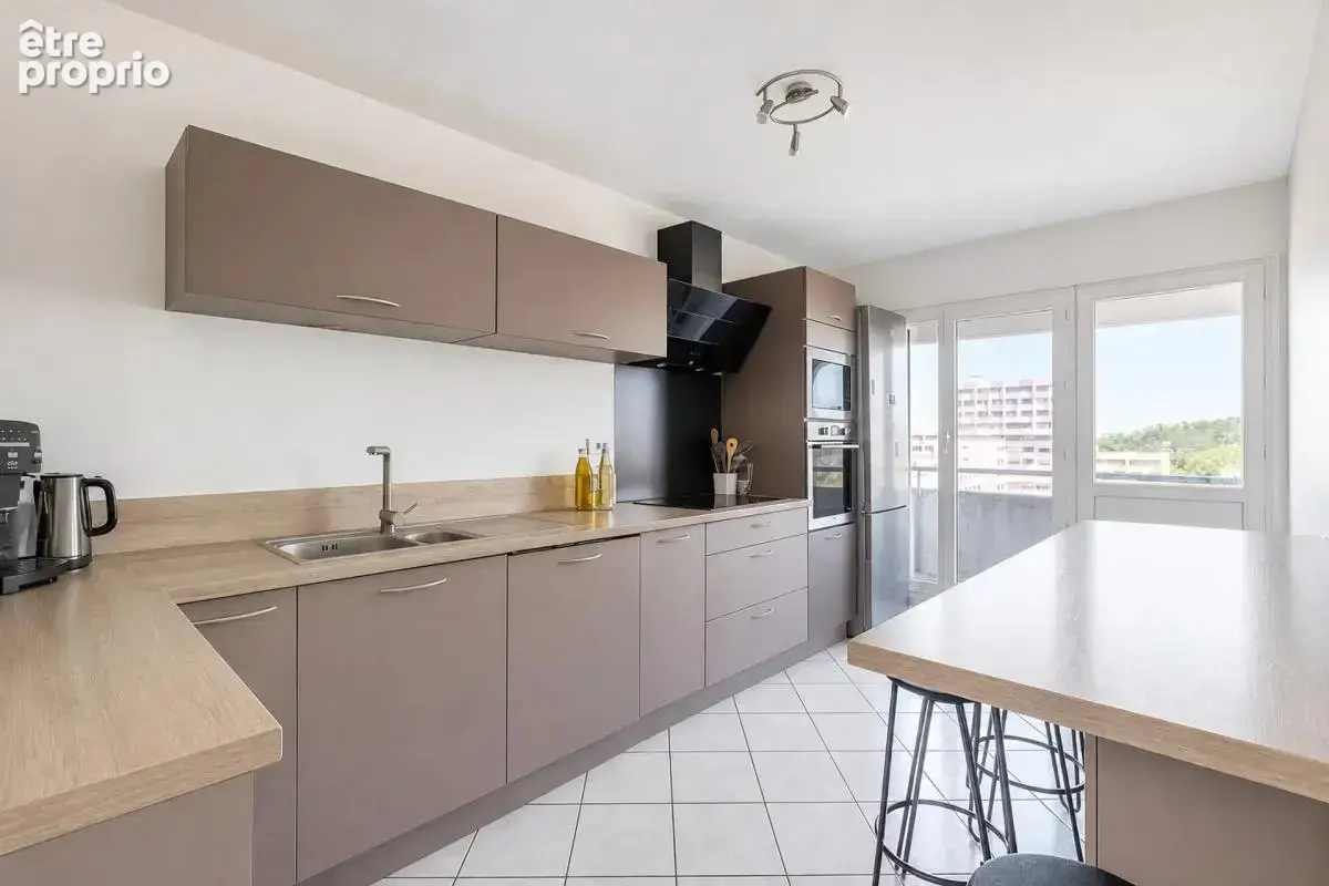 Appartement familial 6 pièces de 116 m² avec vue dégagée – Lyon - photo 6