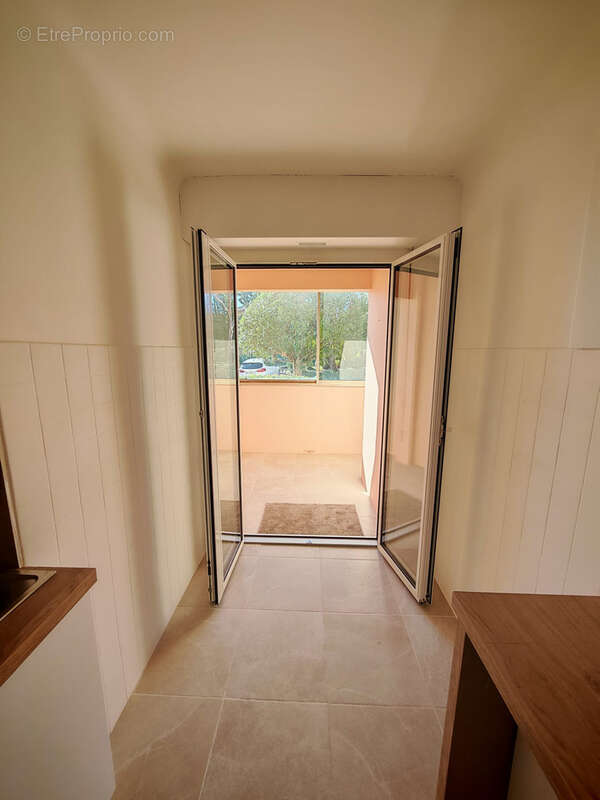 Appartement à MANDELIEU-LA-NAPOULE
