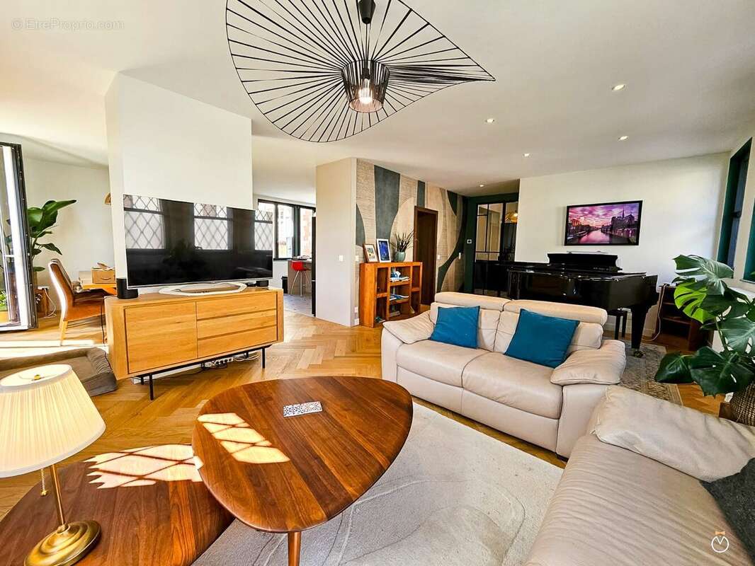 salon - Maison à PONT-L&#039;EVEQUE