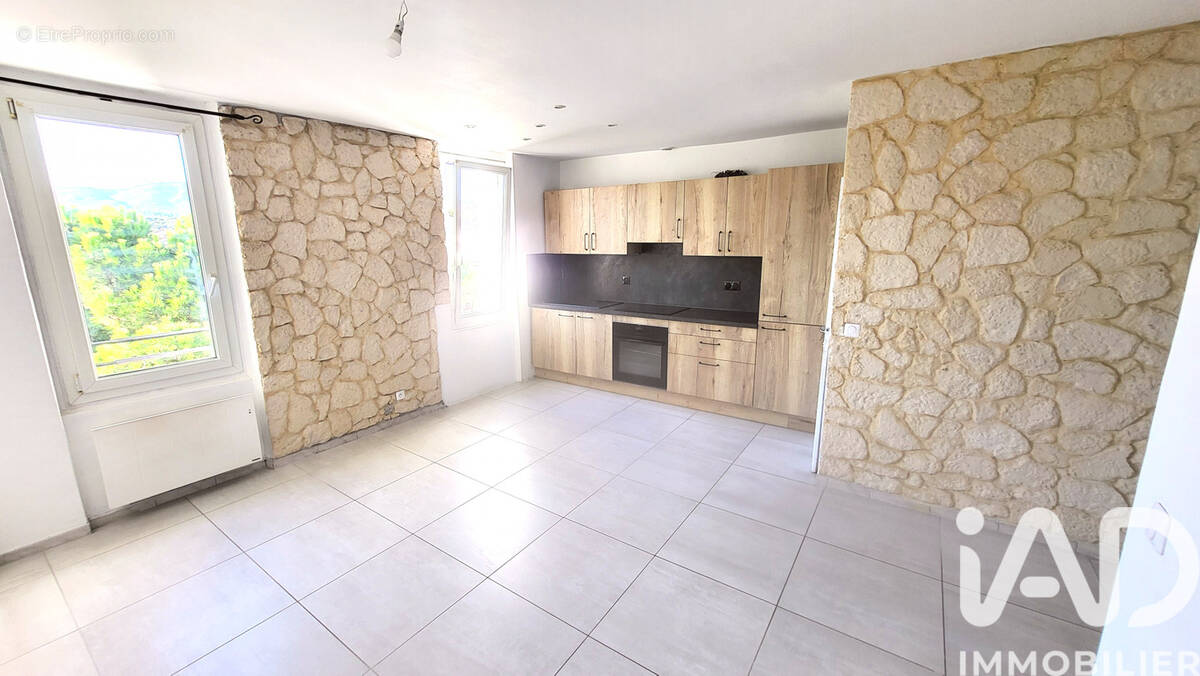 Photo 1 - Appartement à AUBAGNE