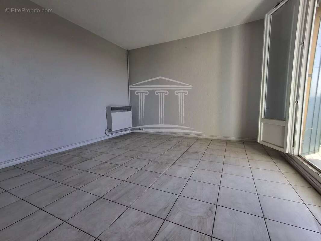 Appartement 57 m² à Sorgues  - photo 2