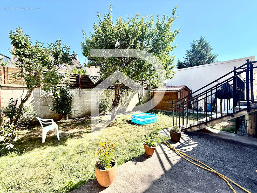 Maison Aulnay Sous Bois 7 pièce(s) 107.69 m2 - photo 13