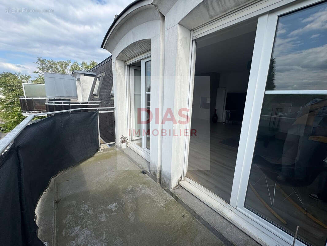 Appartement à PONTAULT-COMBAULT