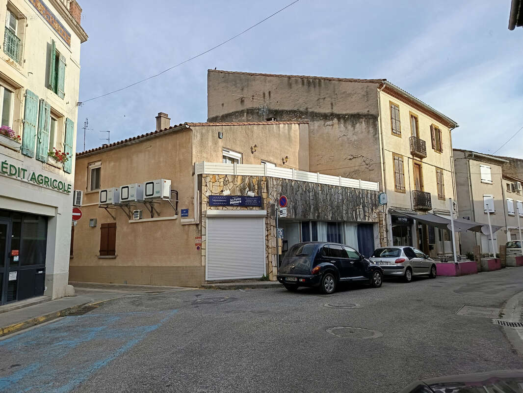 Maison de village 2 faces et surface de vente - photo 2