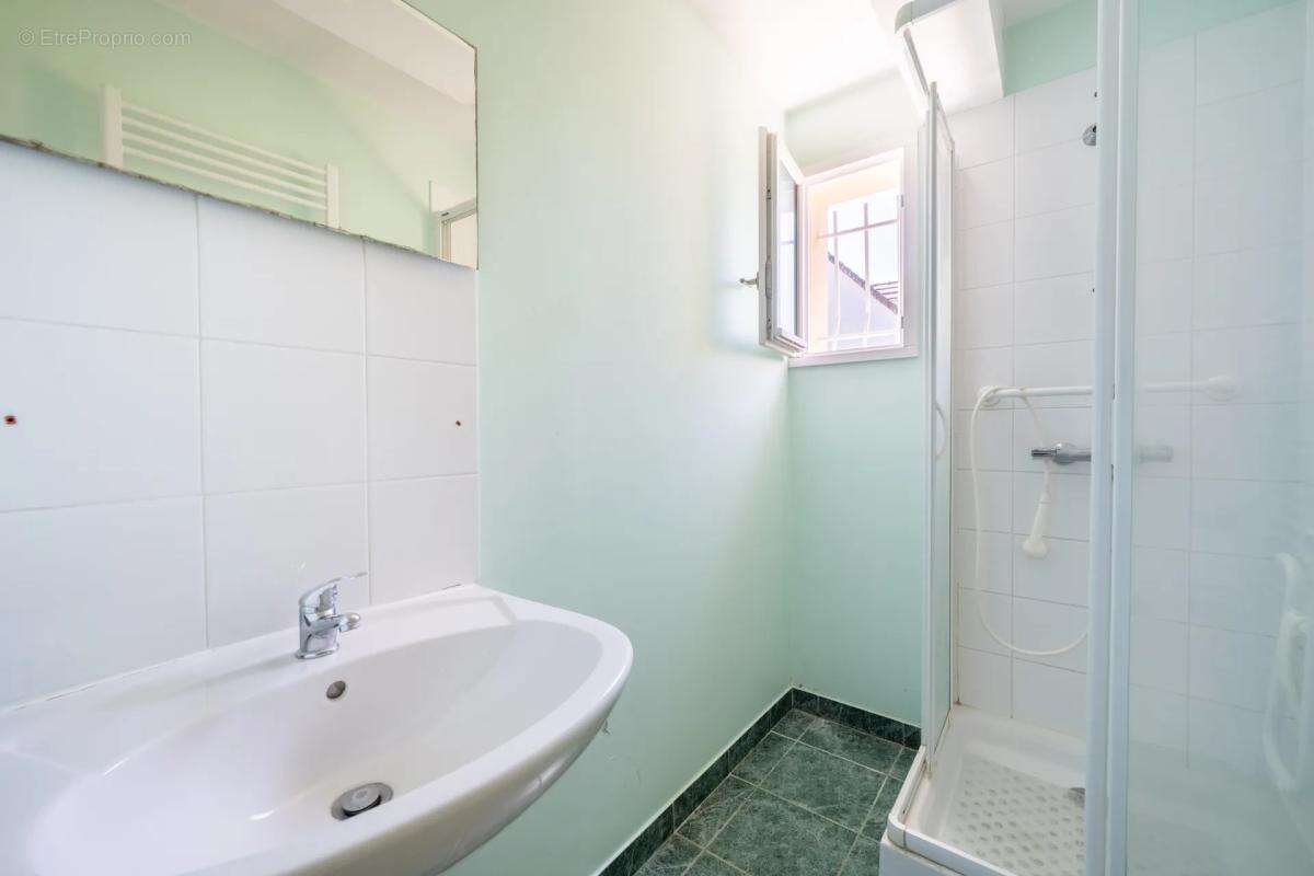SEPTEUIL : Maison plain pied de 126m2 Habitables - 5 chambres - - photo 12