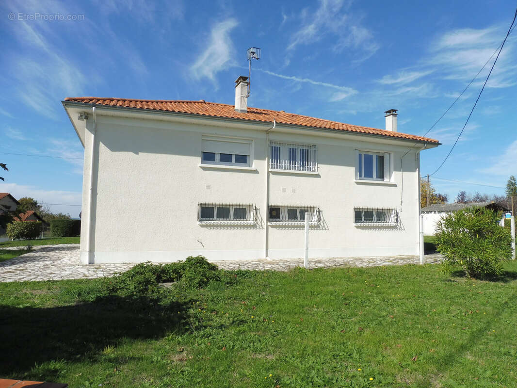 Maison à RIBERAC