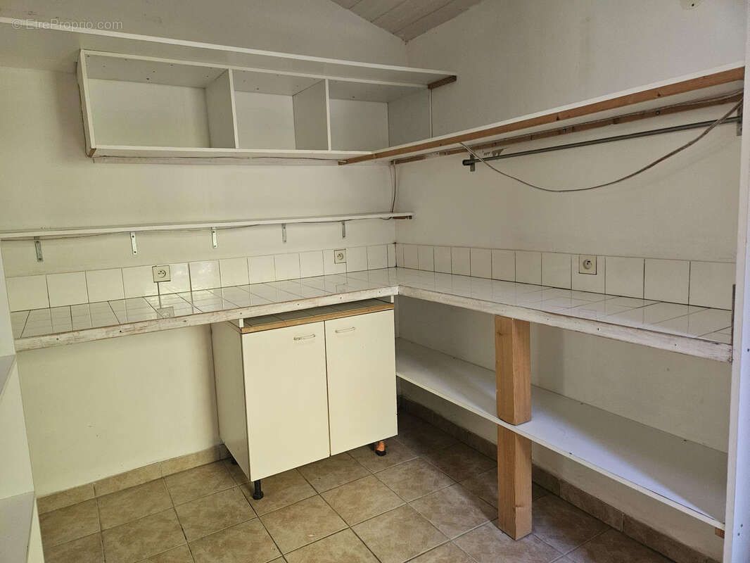 Maison à CAMARET-SUR-AIGUES