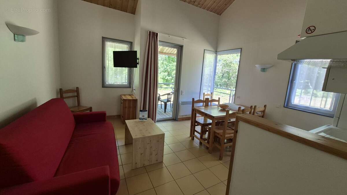 Maison 45 m² à Nontron  - photo 4
