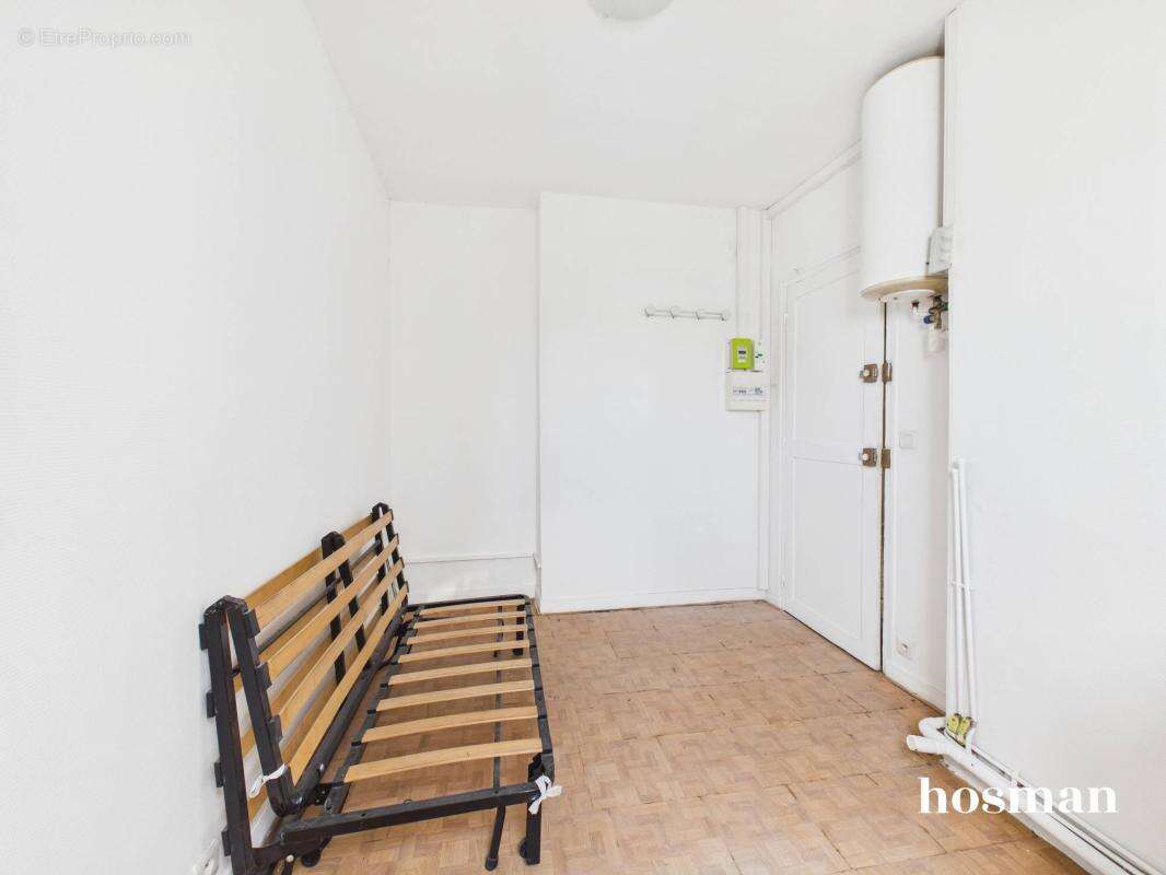Chambre de service, 1 pièce, 8 m² Carrez - Dernier étage - Avenue D'Iéna, Paris - photo 4