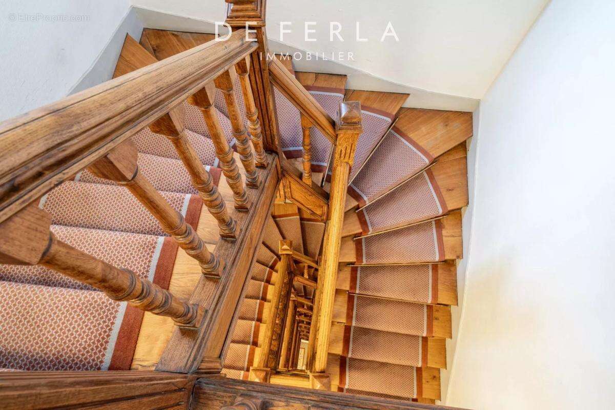 Appartement à PARIS-7E