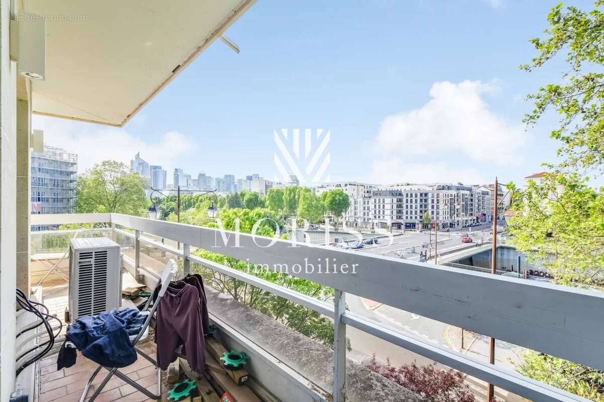 Appartement à NEUILLY-SUR-SEINE
