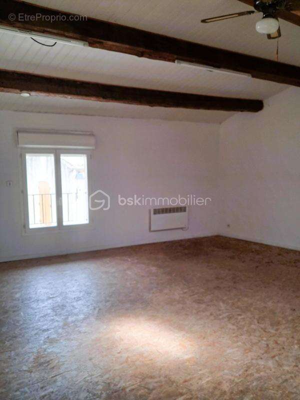 Maison à COURSAN