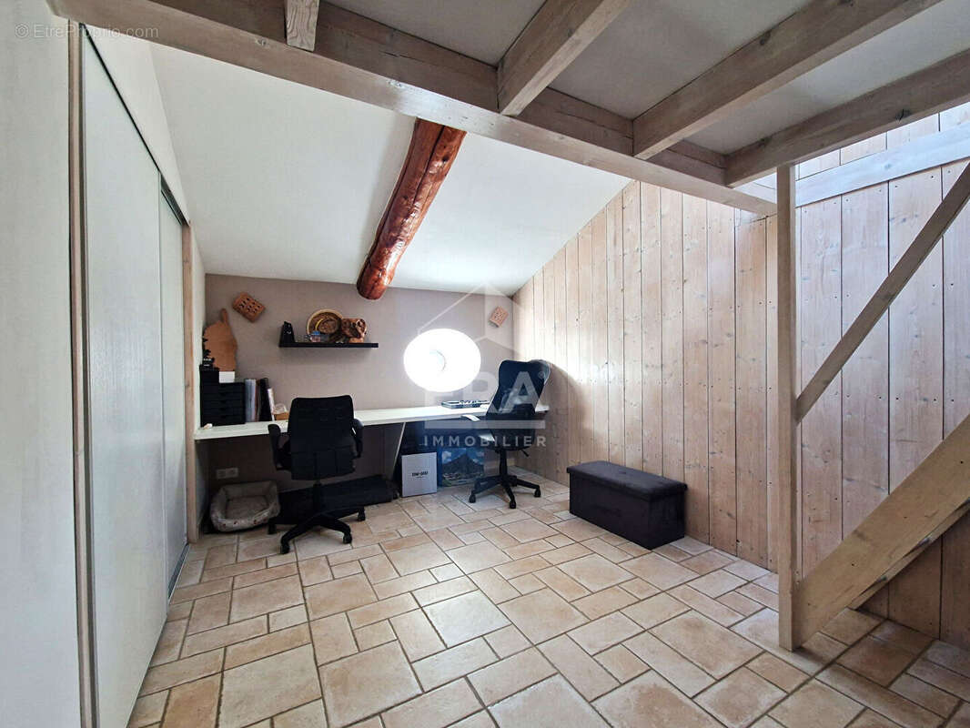 Maison 590m² à Les Bons Enfants - photo 17