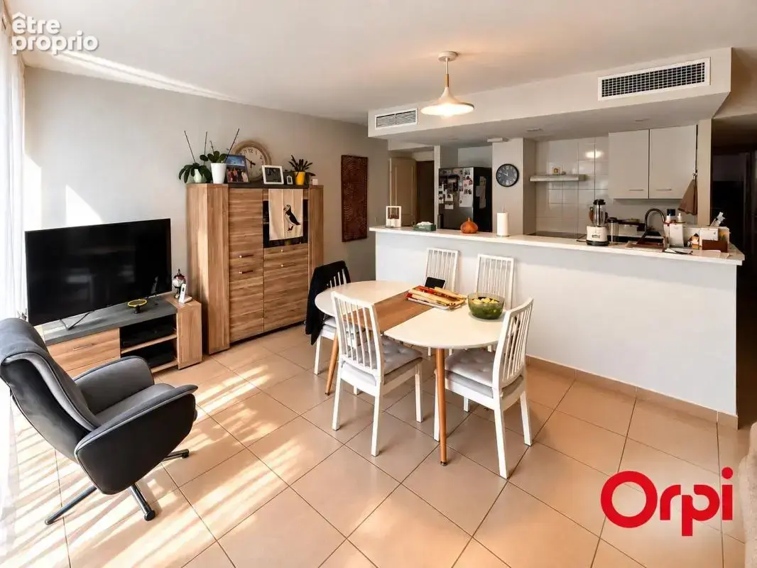 Appartement À Vendre - photo 2