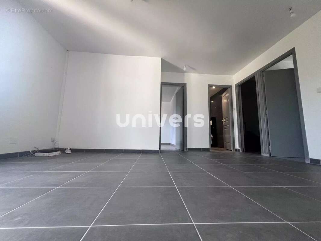 Maison à BOURG-LES-VALENCE