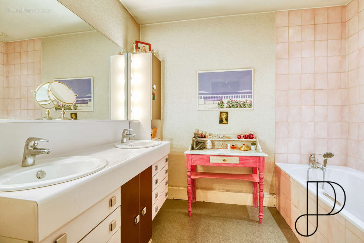 Appartement à LYON-4E