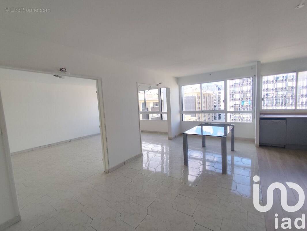 Photo 1 - Appartement à SARCELLES