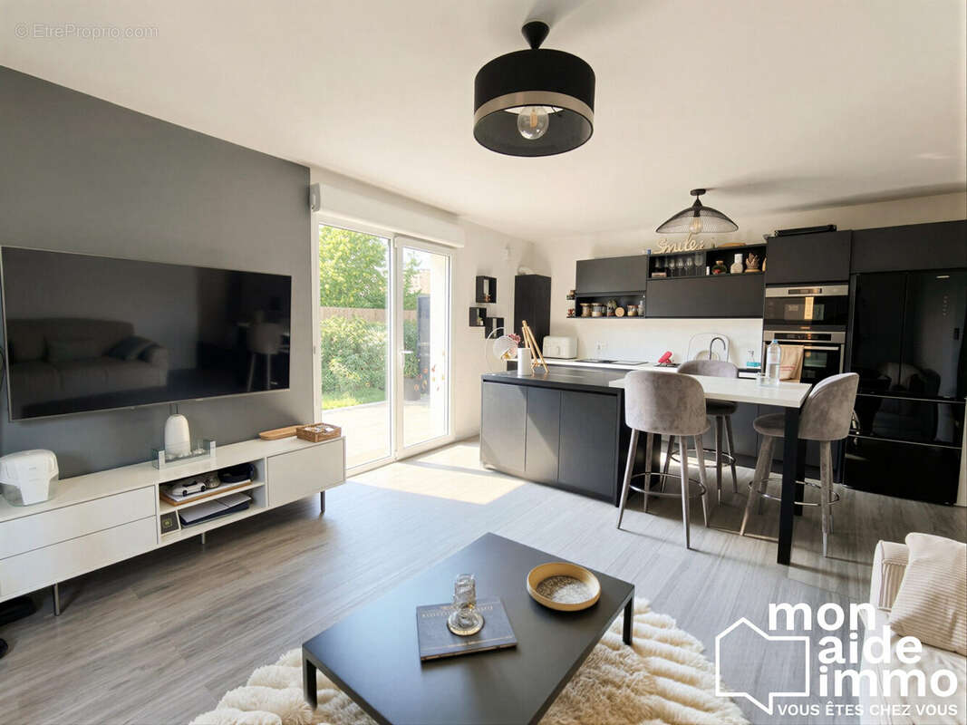 Appartement à VILLENAVE-D'ORNON