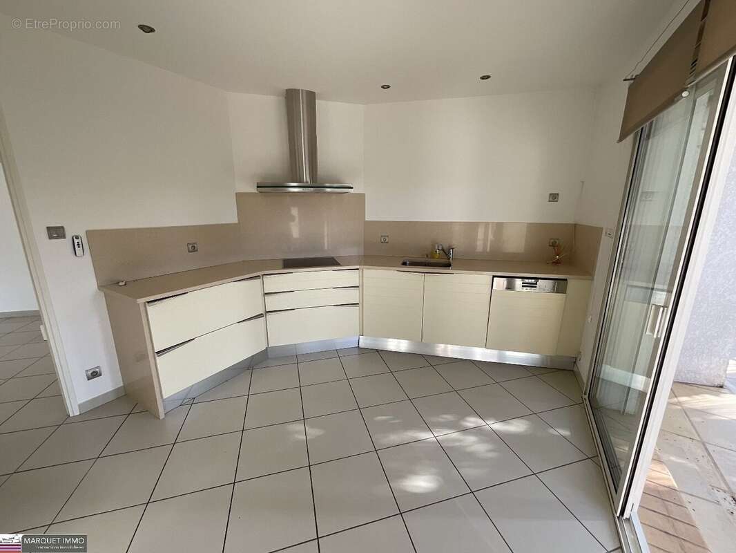 Maison à LIGNAN-SUR-ORB