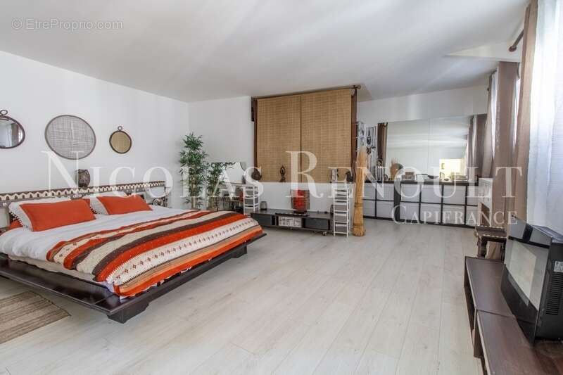 Loft spacieux, proche du centre-ville - photo 14