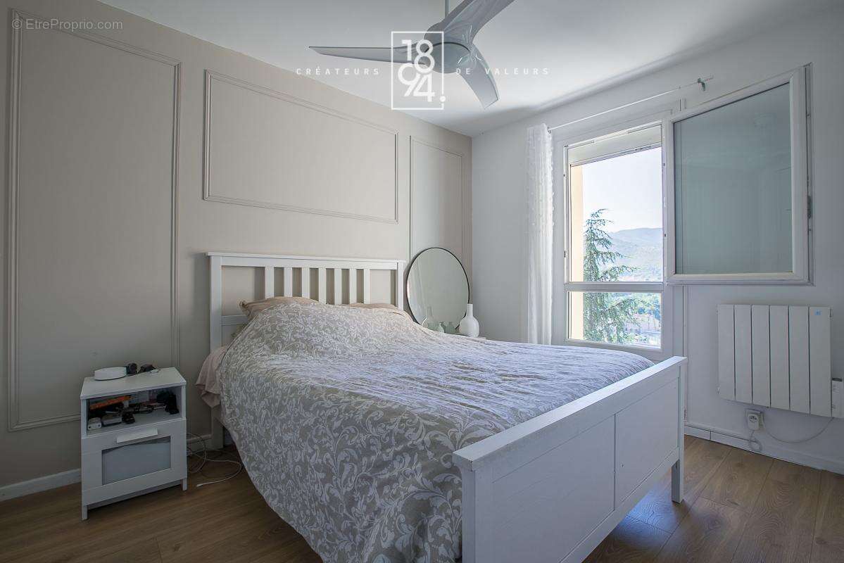 Appartement à MARSEILLE-11E