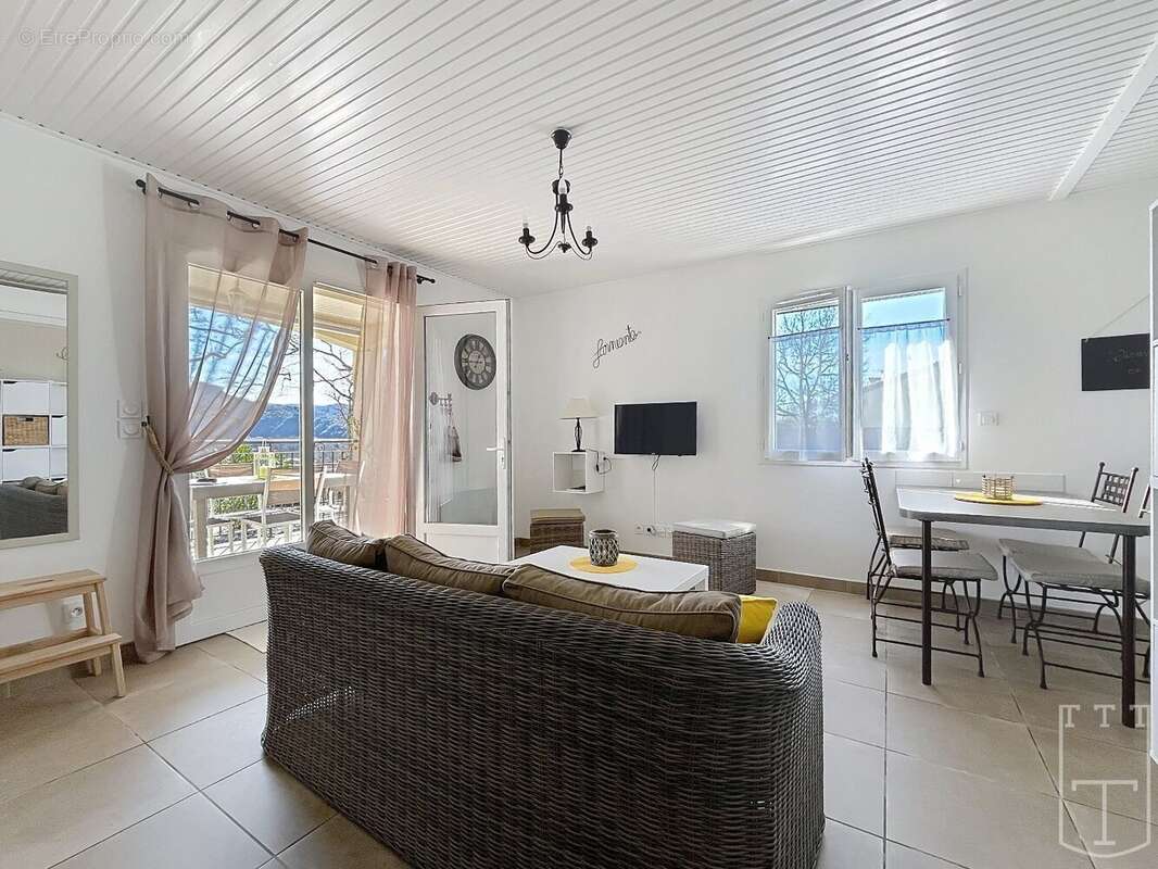 Maison à SAINT-ALBAN-AURIOLLES